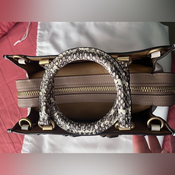 Coach Tea Rose Rogue 25 - Picture 8 of 16